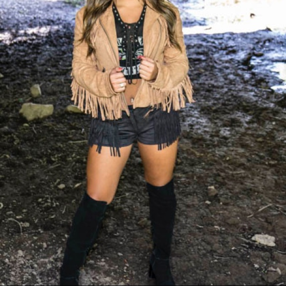 Fringe velvet shorts